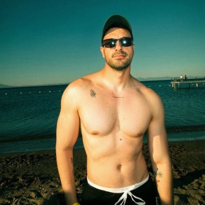 Kucuksezar92's profile picture