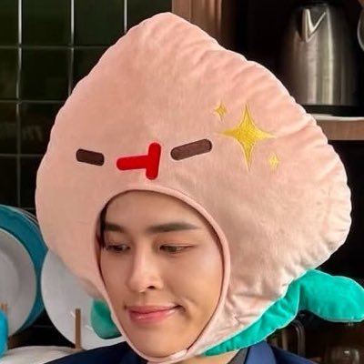 𝐢𝐦•𝐭𝐨𝐞𝐲𝐲//กำลังจะได้ใบปริญญา's profile picture