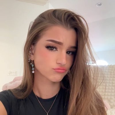 Brooke Monk's profile picture