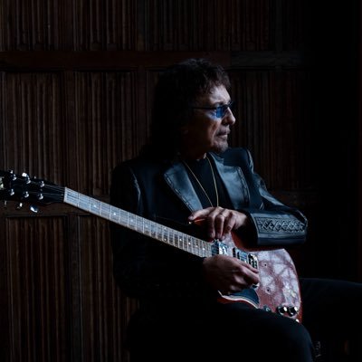 Tony Iommi's profile picture