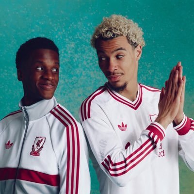 pinktoneee's profile picture