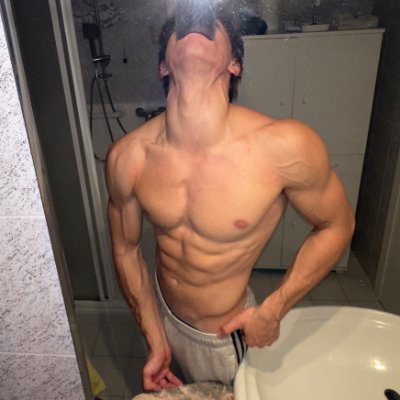 KingZeb's profile picture