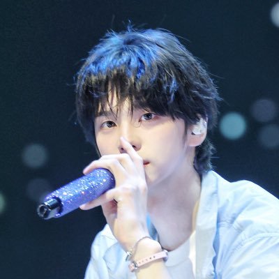 universe🪐's profile picture