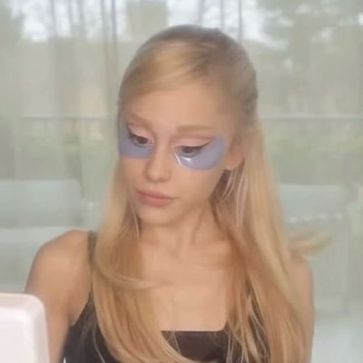 malissa~ is looking for moots's profile picture
