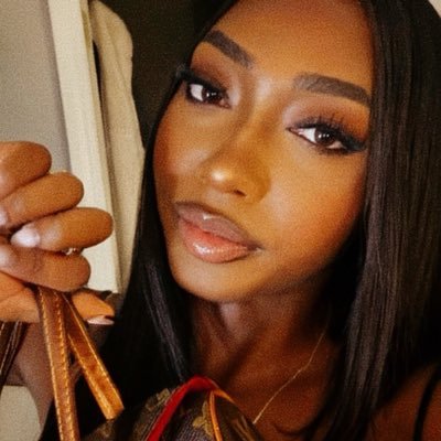 VEE🪽🎀's profile picture