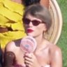E's profile picture