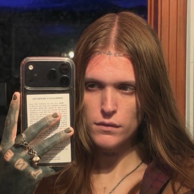cornyloser's profile picture