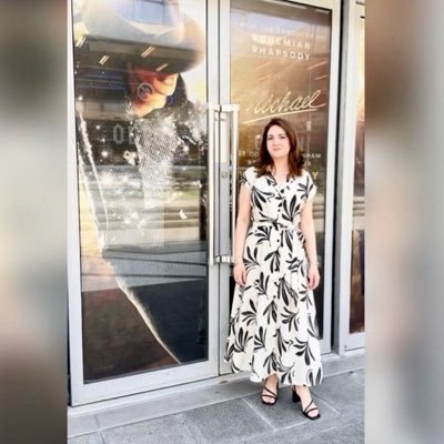 SR's profile picture