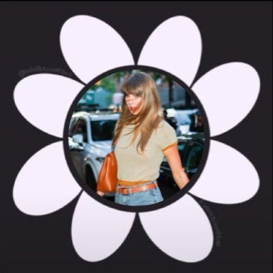 Stylistic Swiftie | Is seeing Ari 08.20's profile picture