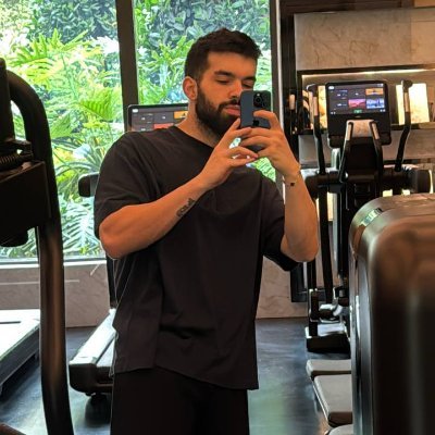 denizaksoytv's profile picture