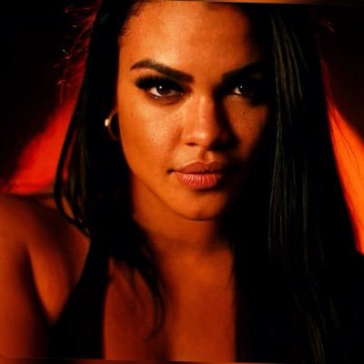 Reina Volcán 🖤's profile picture
