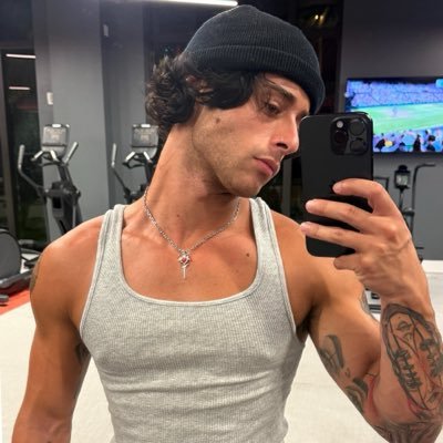 Master Jonny Cash 💰's profile picture