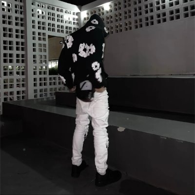N61045Thnakr's profile picture