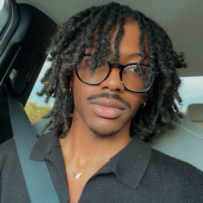AalienSuperstar's profile picture