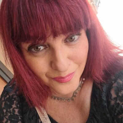 RoxyRosaliaR's profile picture