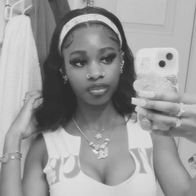 expiaa6's profile picture