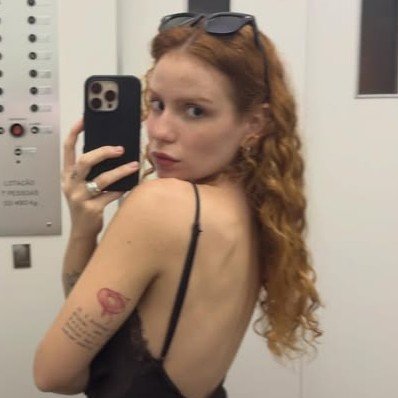 vitória's profile picture
