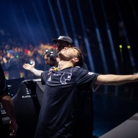 Losttrl's profile picture