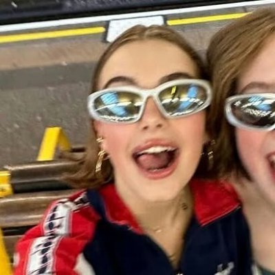 suellen's profile picture