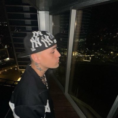 untragopzk's profile picture