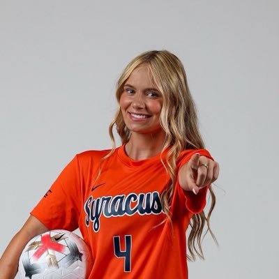 mady_wright_'s profile picture