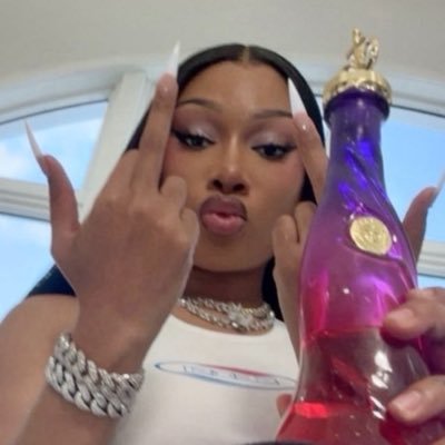 𝐇𝐨𝐭𝐭𝐢𝐞 𝐒𝐭𝐚𝐧𝐝 ✫彡's profile picture