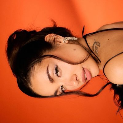 𝓝's profile picture