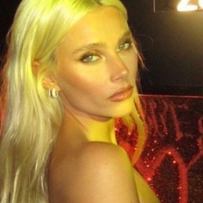 innieluvsz's profile picture
