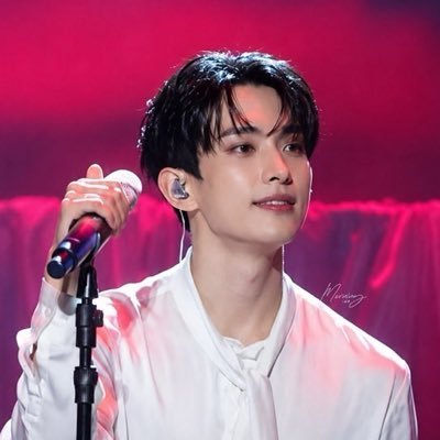 f ✿'s profile picture