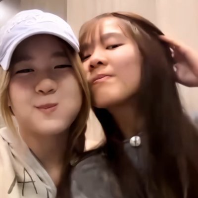 coscha•Cha Luver 🍵's profile picture