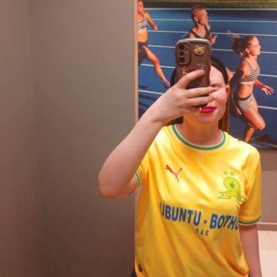 Mnca-Mnce 🍭🇿🇦's profile picture