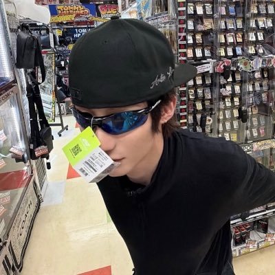𝙥𝙞𝙫.'s profile picture