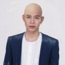 SAPATINHA | First careca sem sombrancelha profil fotoฤrafฤฑ