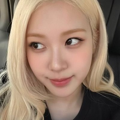 roseq's profile picture