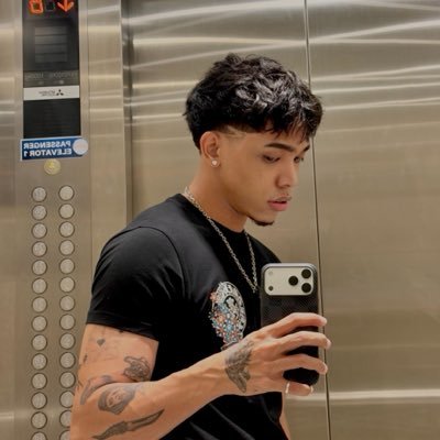 RlCarbona's profile picture