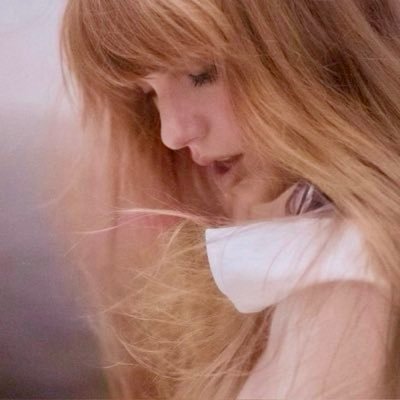 𝐚𝐧𝐡⸆⸉ fell asleep under the sun☀️'s profile picture