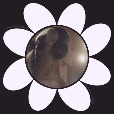 giawluna's profile picture