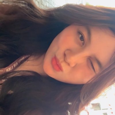 🦋's profile picture