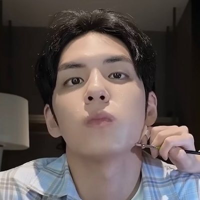 9's profile picture