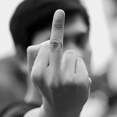 I_HATE_CRAP's profile picture