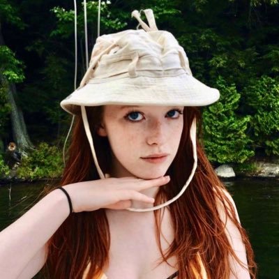 anna with two n's's profile picture