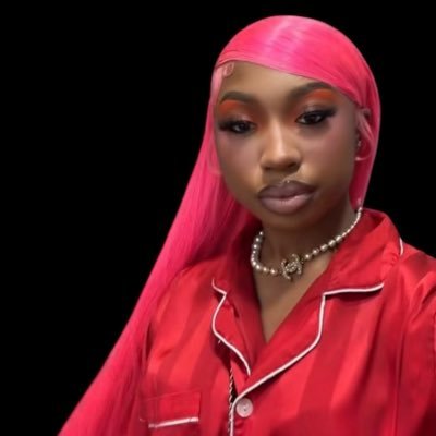 ⋆'s profile picture