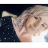 Kirsten Pettit profil fotoฤrafฤฑ