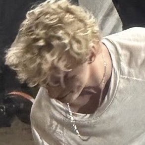 inthehobbithole's profile picture
