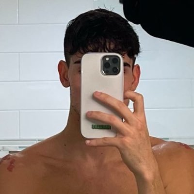 comegivemehead's profile picture