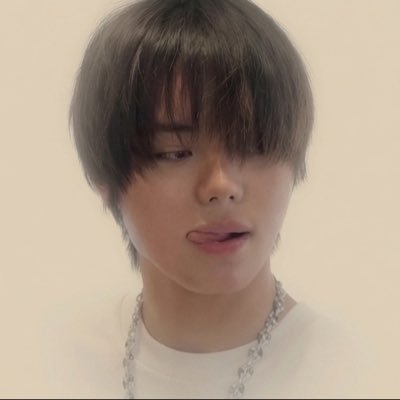 xellosoiwa's profile picture