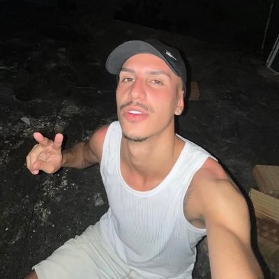 LUCAS's profile picture