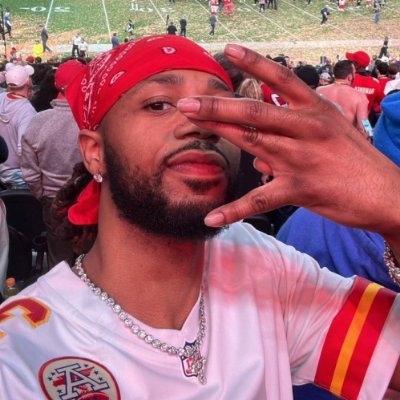 メ𝟶's profile picture