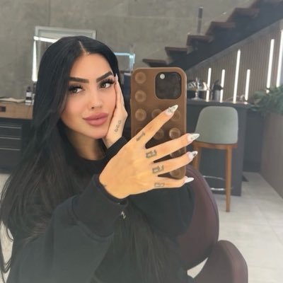 Mirella's profile picture