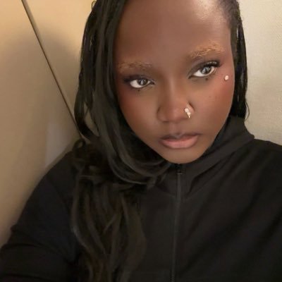 CL’🧎🏾♀️'s profile picture